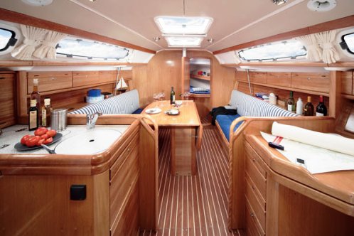 31 Cruiser - BAVARIA YACHT AB