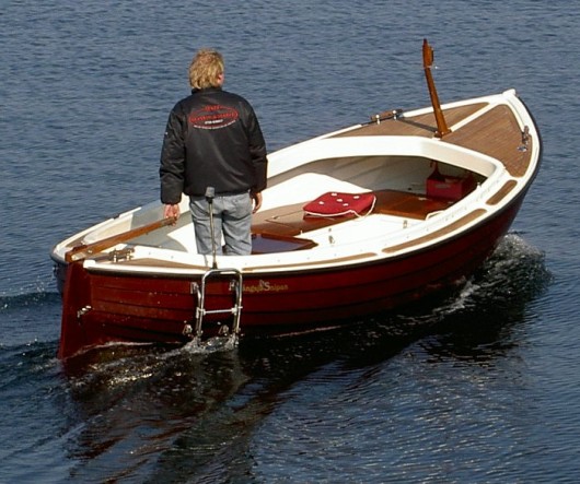 Långsjösnipan byggs hos Tanums Marin